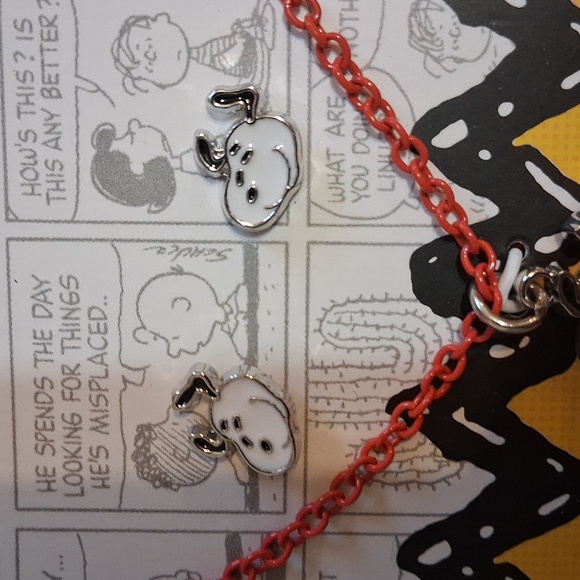 Peanuts - Picture 2 of 4